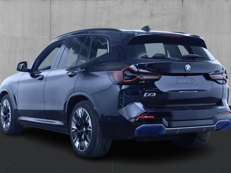 BMW iX3 Charged M-Sport