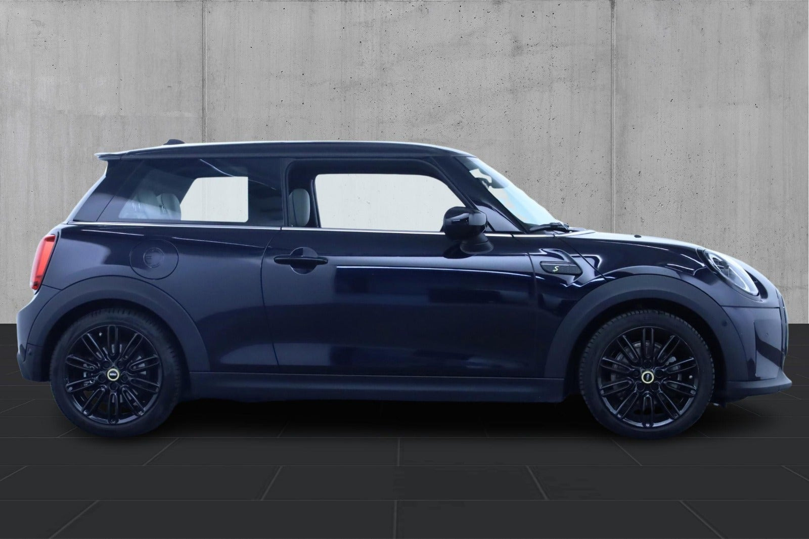 Sort Mini Cooper SE fra 2023
