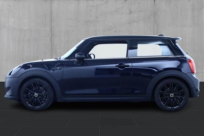 Sort Mini Cooper SE fra 2023