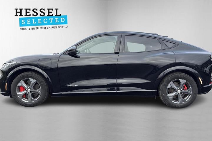 Sort Ford Mustang Mach-E fra 2021