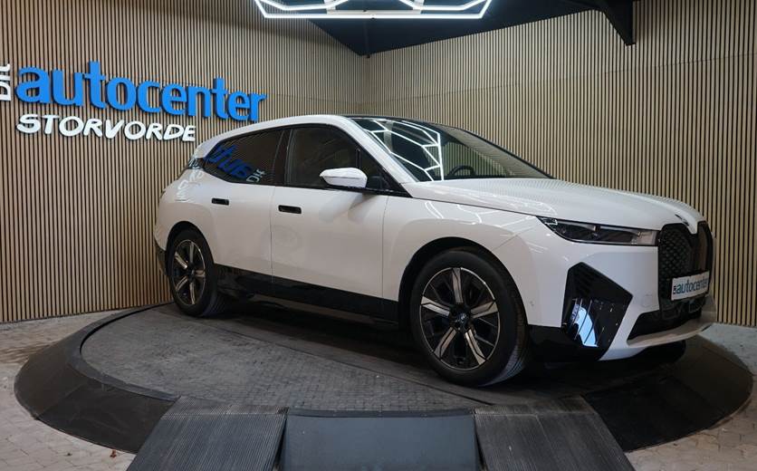 BMW iX xDrive40 Sport
