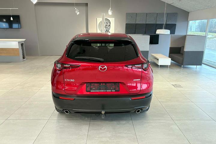 Rød Mazda CX-30 fra 2020