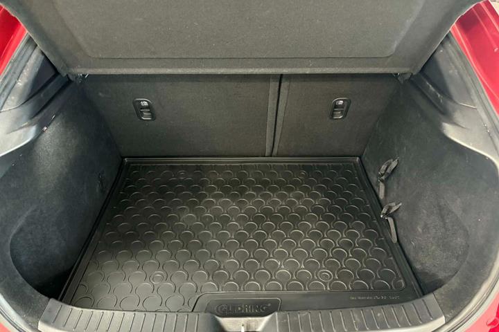 Rød Mazda CX-30 fra 2020
