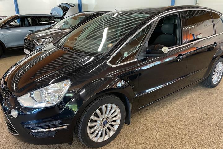Sort Ford S-MAX fra 2012
