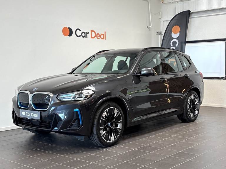 BMW iX3 Charged Plus M-Sport