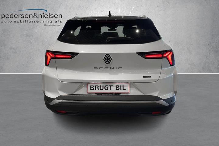 Hvid Renault Scénic fra 2024