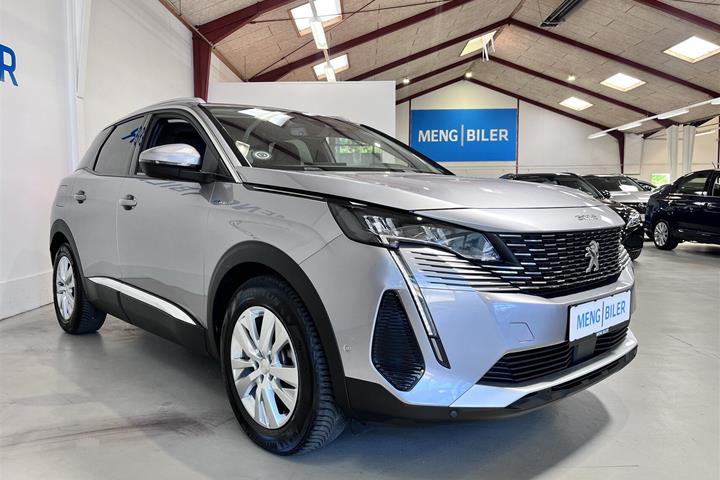 Grå Peugeot 3008 fra 2021