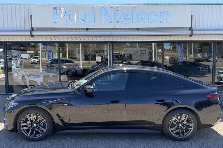 Sort BMW i4 fra 2024