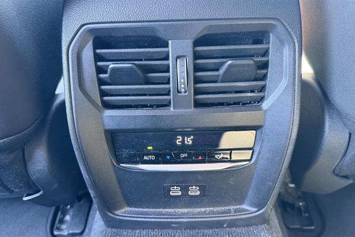 Sort BMW i4 fra 2024
