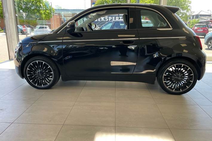 Sort Fiat 500e fra 2023