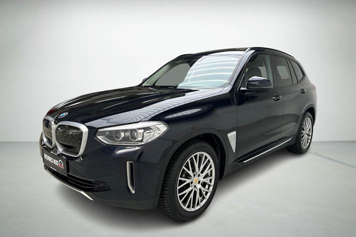 Sort BMW iX3 fra 2021