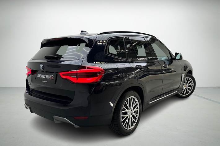 Sort BMW iX3 fra 2021