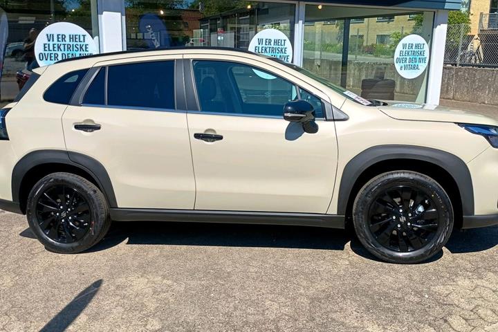 undefined Suzuki S-Cross fra 2026
