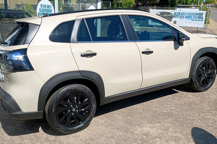 undefined Suzuki S-Cross fra 2026