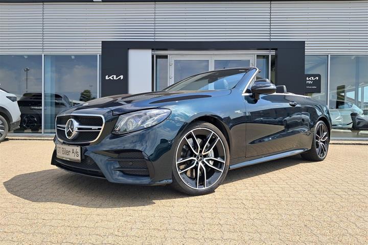 Grøn Mercedes E53 AMG fra 2019 set udefra