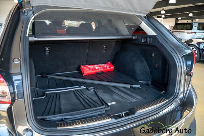 Grå Mazda 6 fra 2018