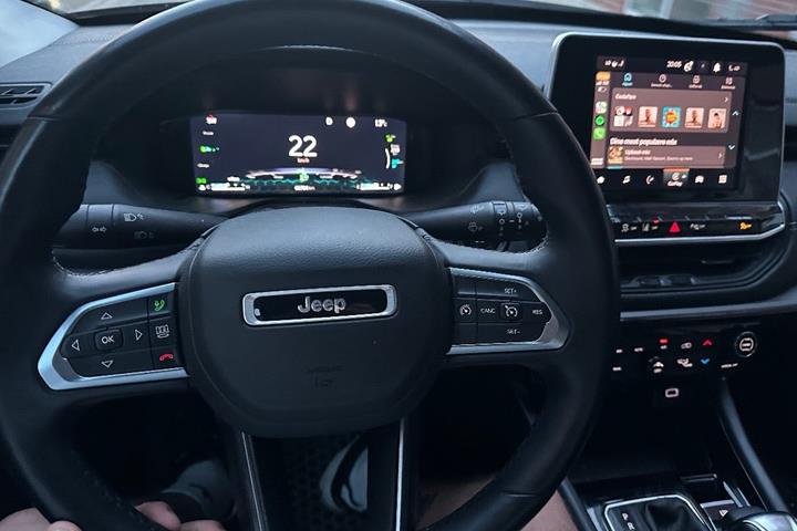 Sort Jeep Compass fra 2022