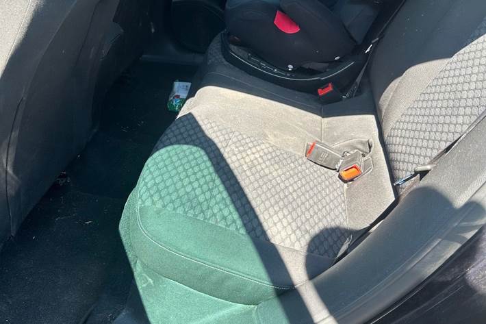 Blå Opel Astra fra 2018