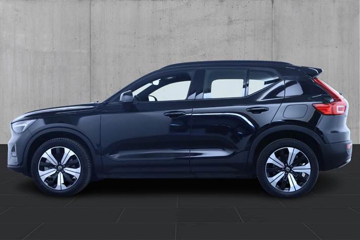 Sort Volvo XC40 fra 2022