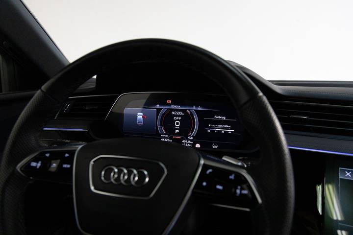 Sort Audi e-tron S fra 2022