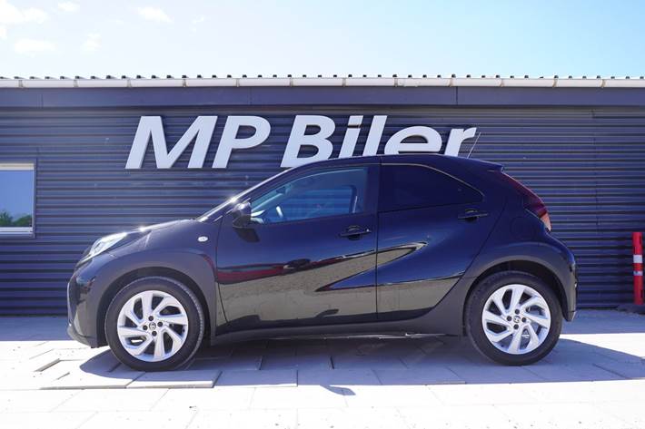 Sort Toyota Aygo X fra 2022