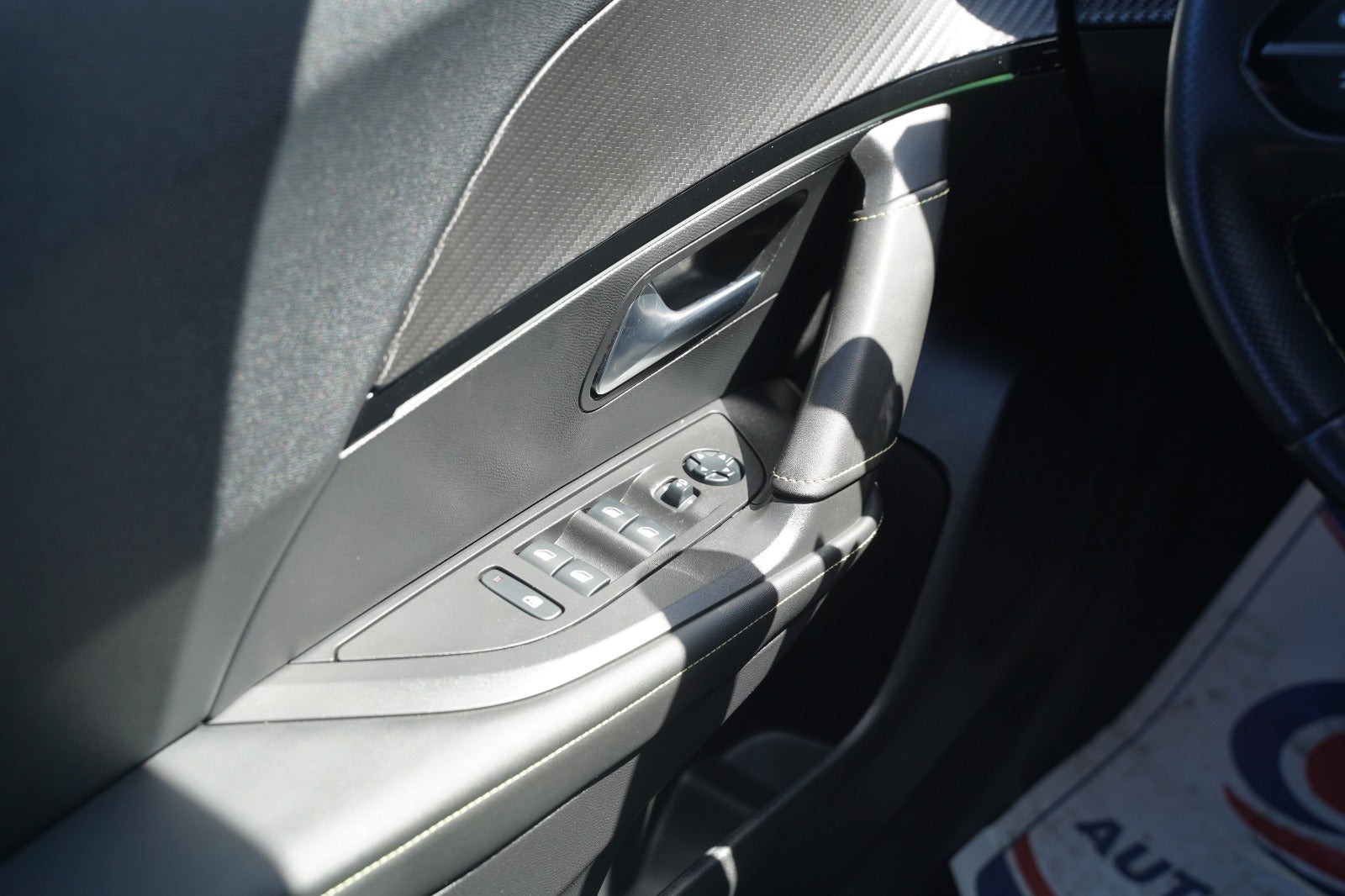 Bronze Peugeot 2008 fra 2021
