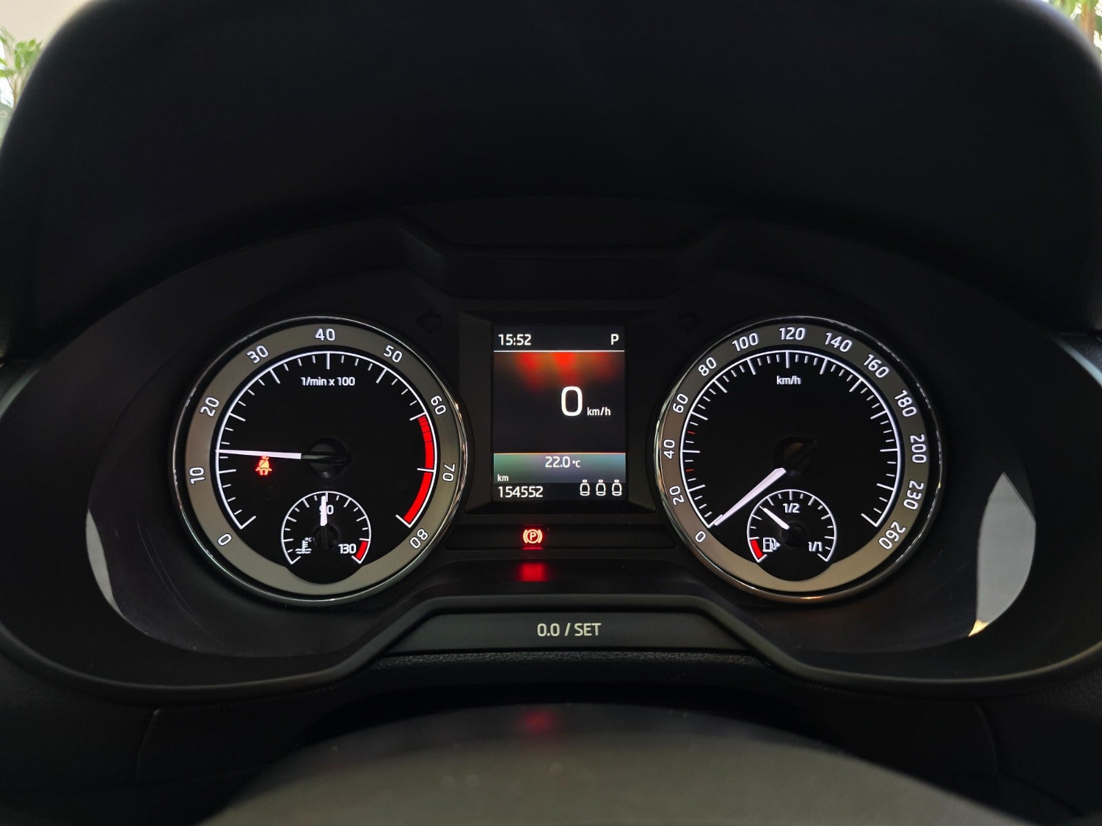 Grå Skoda Octavia fra 2018