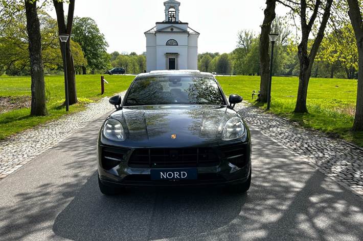 Grøn Porsche Macan S fra 2021