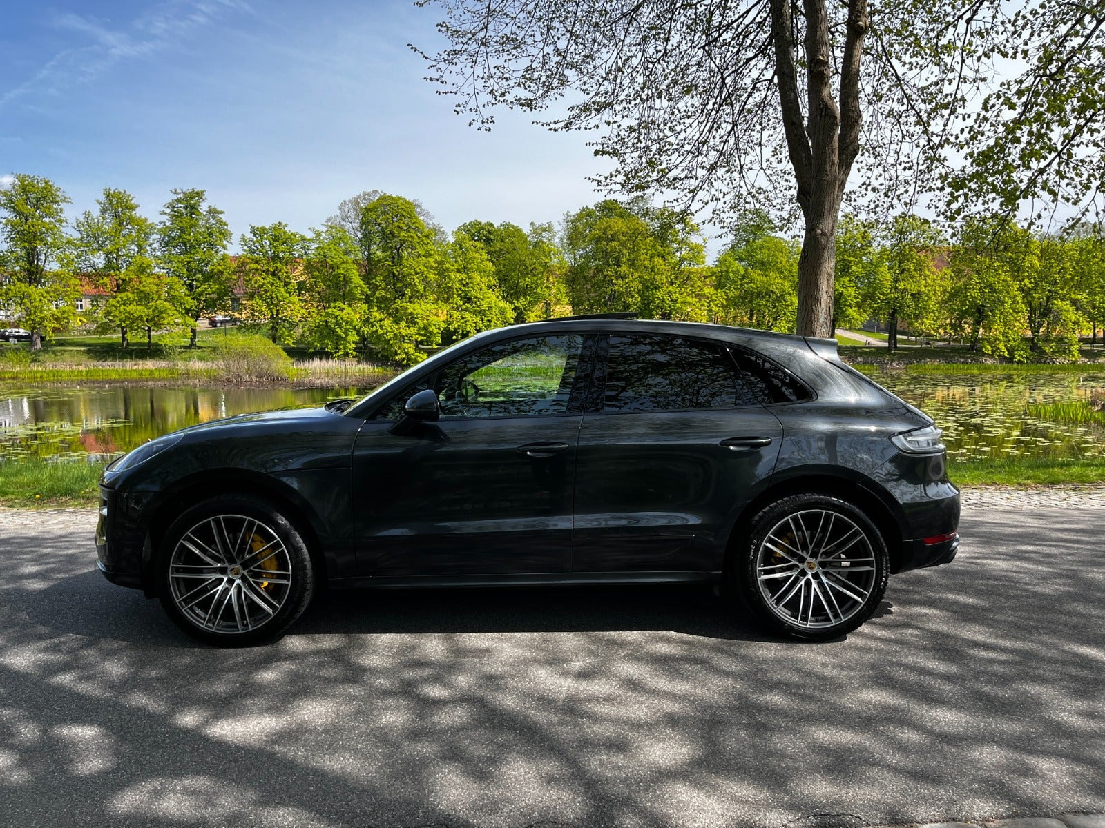 Grøn Porsche Macan S fra 2021