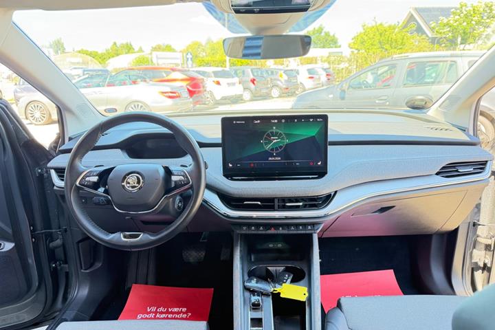 Grå Skoda Enyaq fra 2022