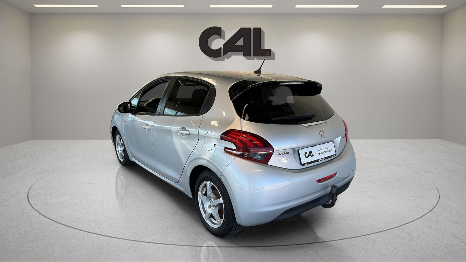 Sølv Peugeot 208 fra 2017