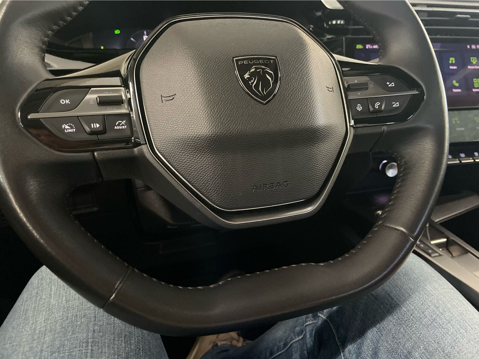 Sort Peugeot 308 fra 2022