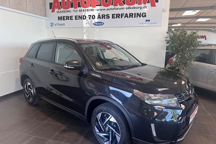 Sort Suzuki Vitara fra 2025
