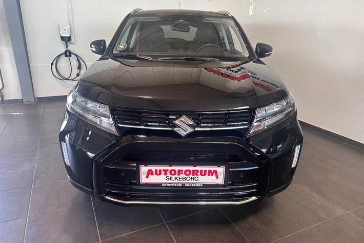Sort Suzuki Vitara fra 2025
