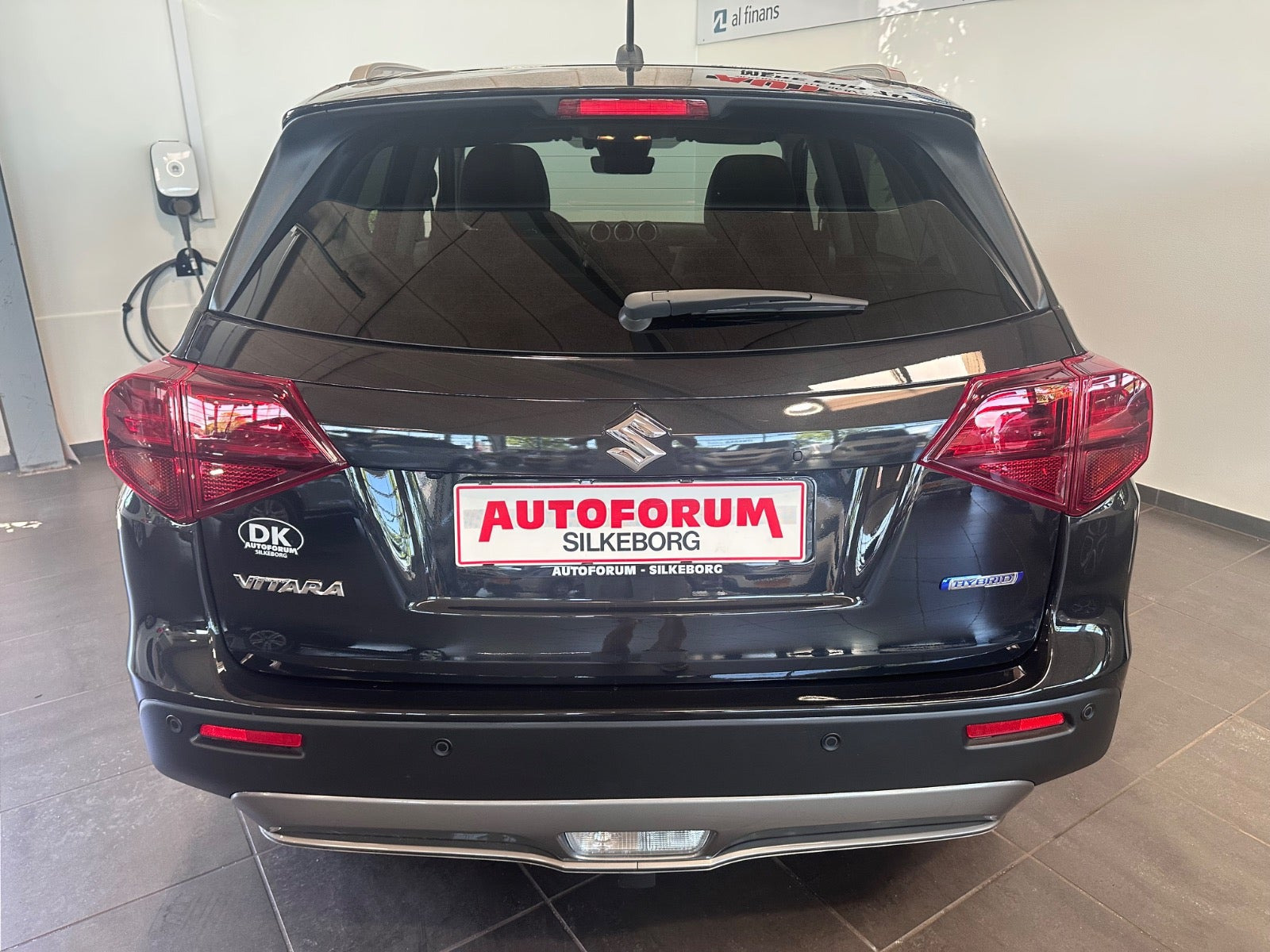 Sort Suzuki Vitara fra 2025