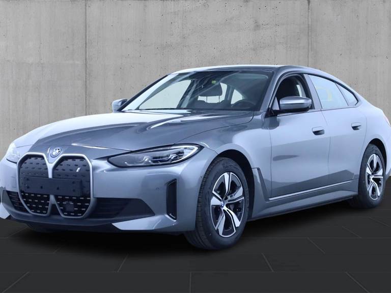 BMW i4 eDrive35
