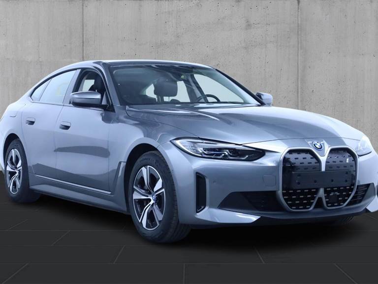 BMW i4 eDrive35