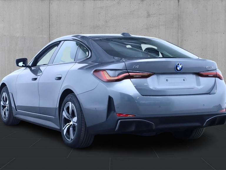 BMW i4 eDrive35