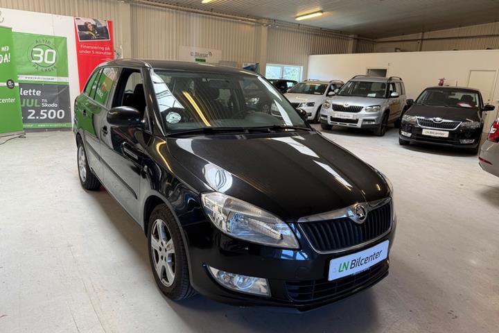 Sort Skoda Fabia fra 2012