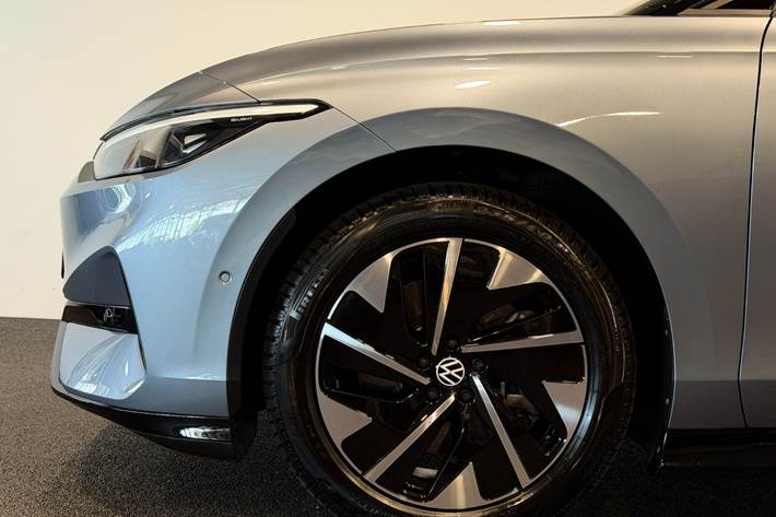 Blå VW ID.7 fra 2025