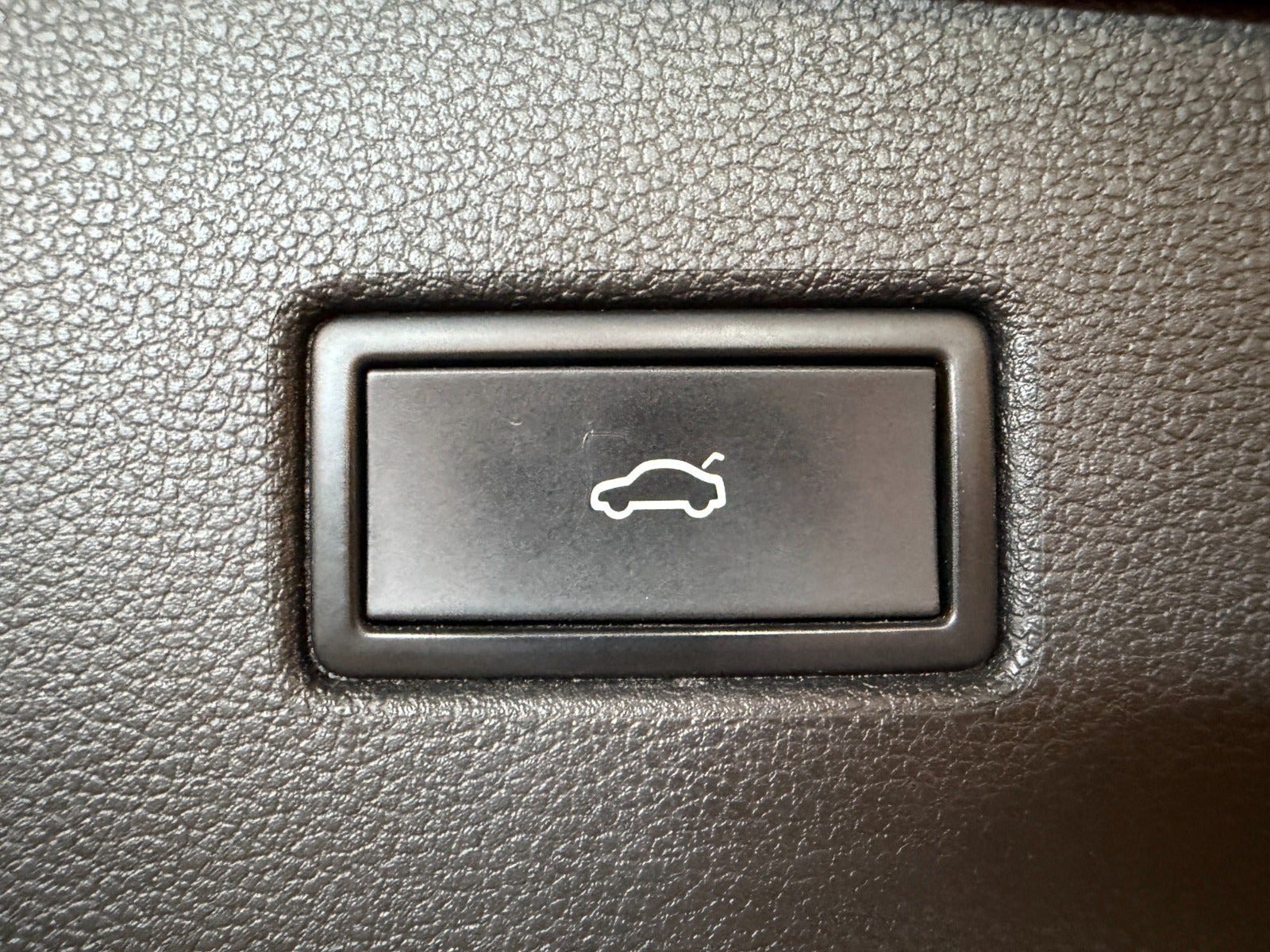 Sort VW Tiguan fra 2021