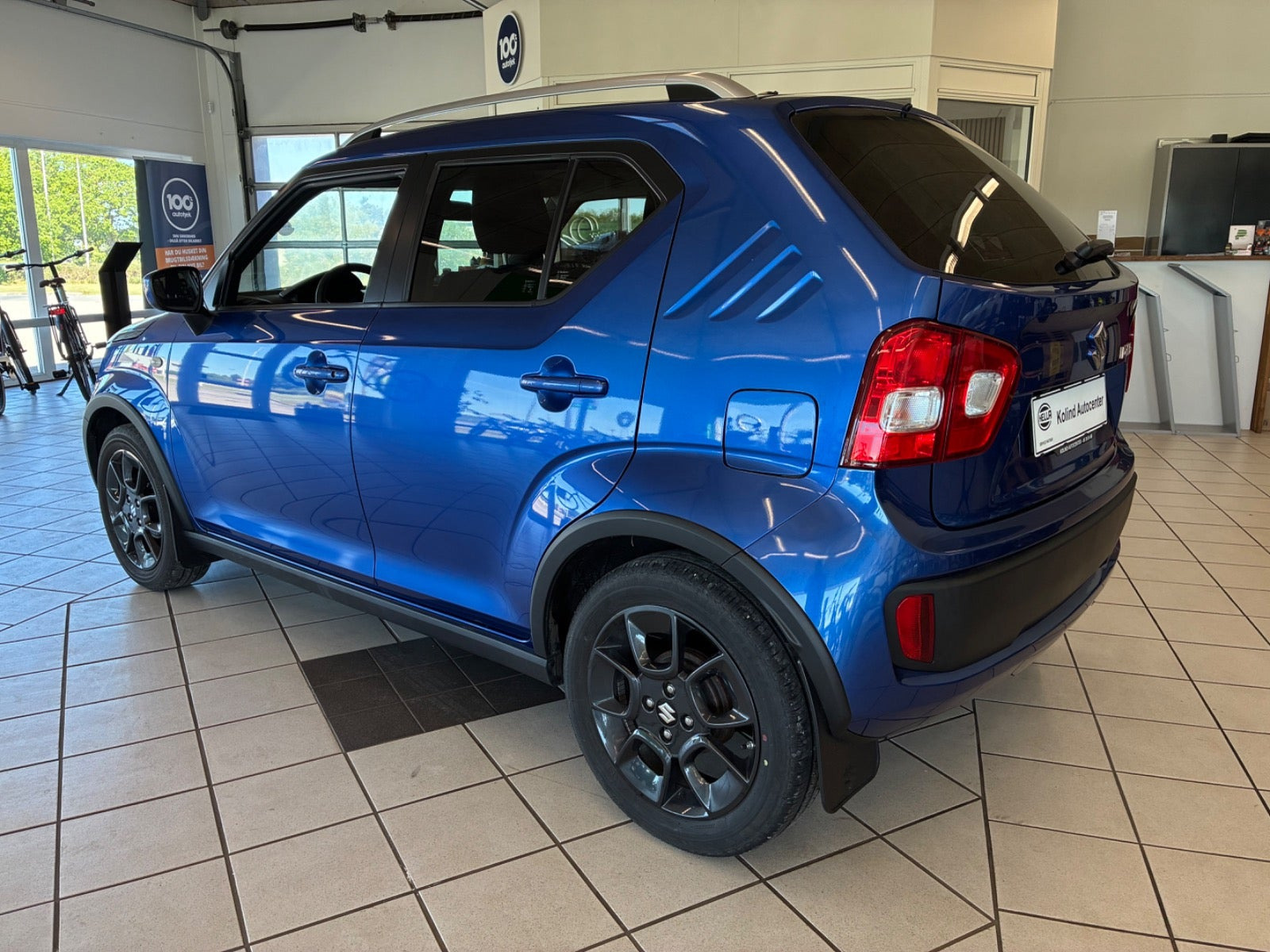 Blå Suzuki Ignis fra 2017