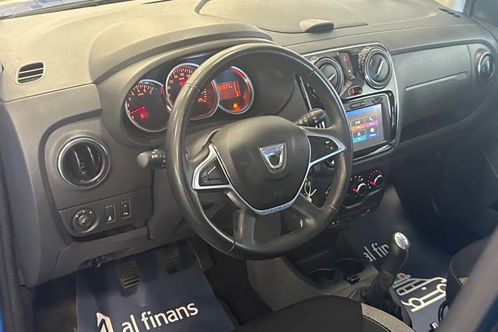 Blå Dacia Lodgy Stepway fra 2018