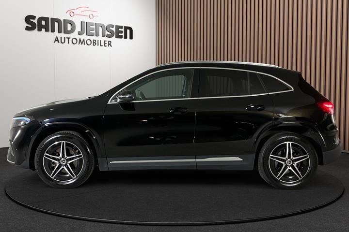 Sort Mercedes EQA350 fra 2024