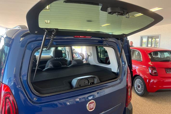 Blå Fiat Doblò E fra 2025