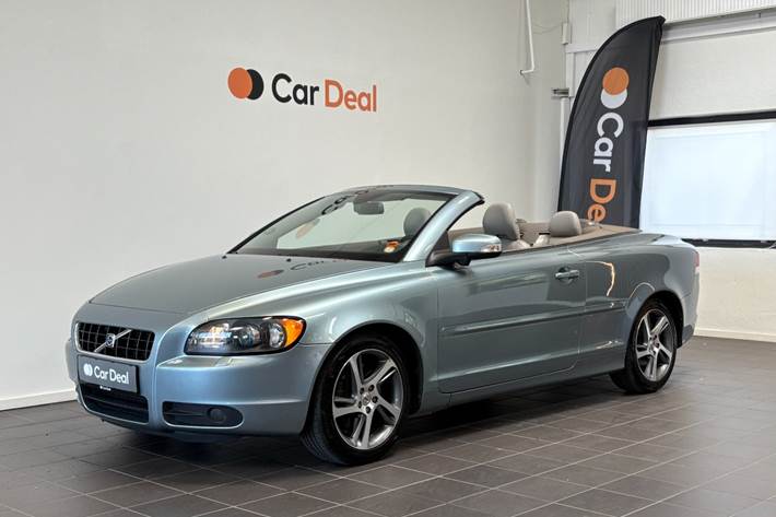 Blå Volvo C70 fra 2009