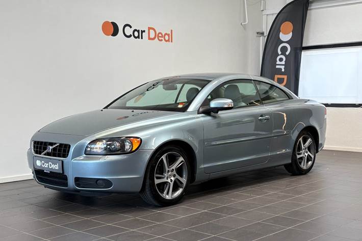 Blå Volvo C70 fra 2009