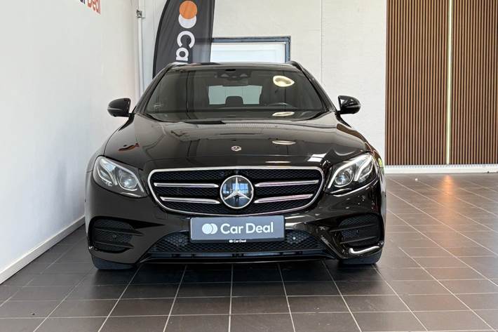 Sort Mercedes E350 d fra 2018