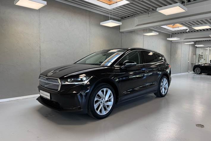Sort Skoda Enyaq fra 2022