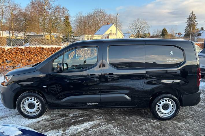 Sort Peugeot Partner fra 2025